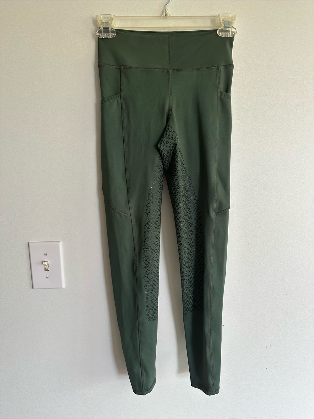 Dover Saddlery High-Waist Green Horse Riding Tights with Silicone Seat Grip
